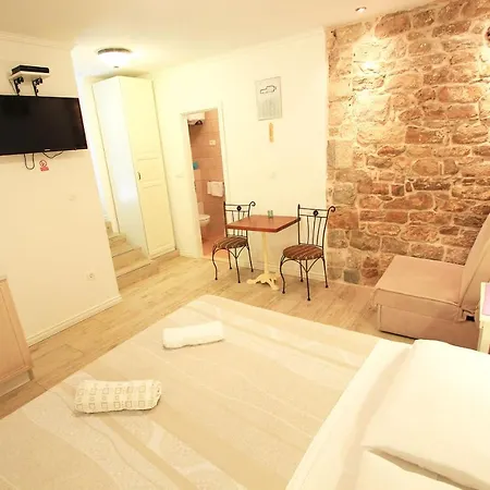Emperor Diocletian Apartment