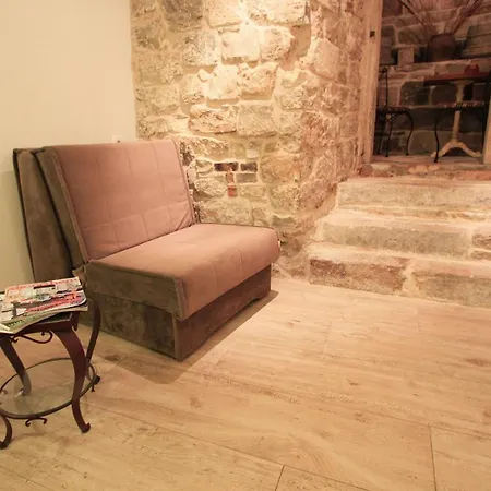 Emperor Diocletian Apartment *